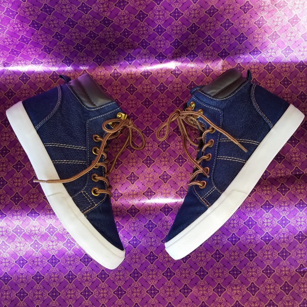 SODA Brand Fashion Denim Bootie! Size 8